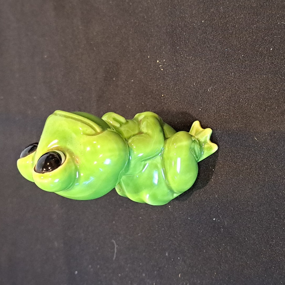 Vtg Anthropomorphic Ceramic Frog Figurine. Grn Glaze. 1970's Japan - Picture 3 of 5
